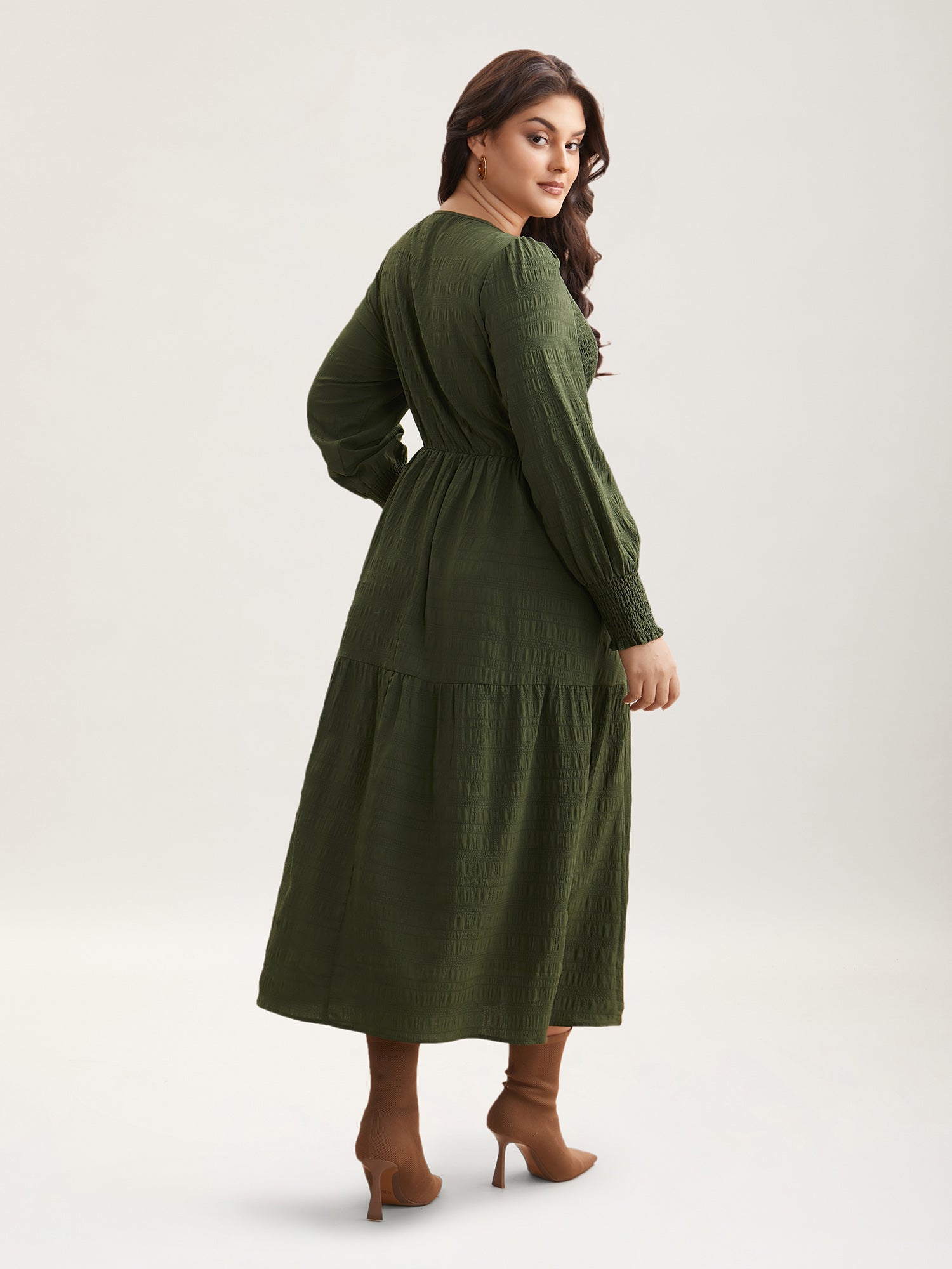 Plain Textured Shirred Midi Dress