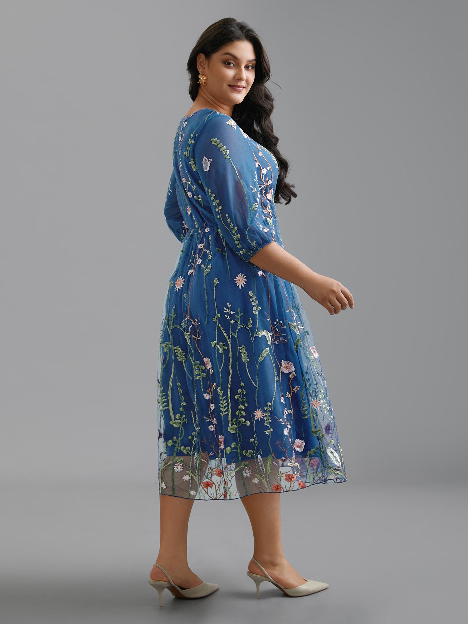Floral Embroidered Elastic Waist Lined Midi Dress