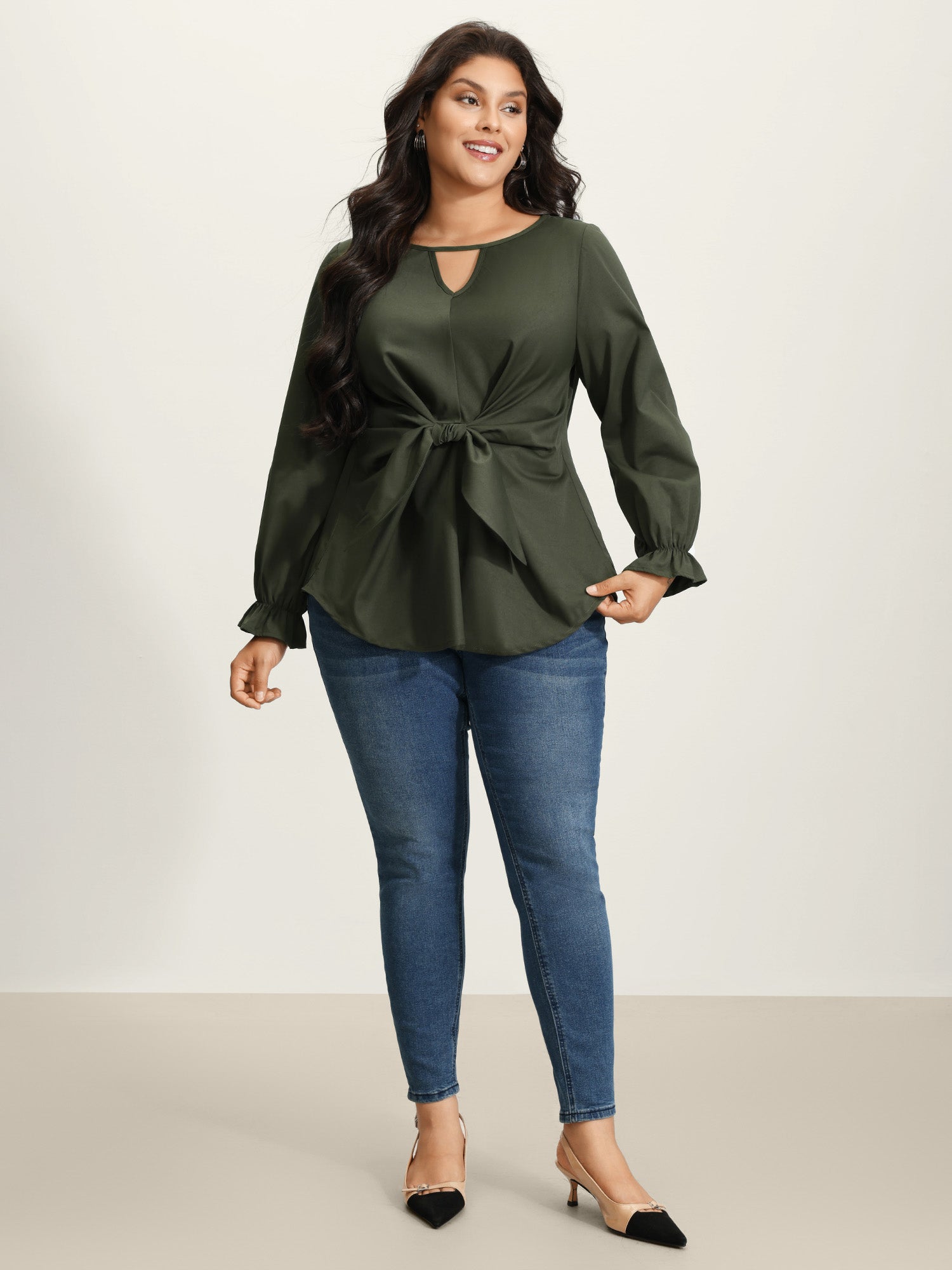 Knotted-Front Stretch Cuff Sleeve Blouse