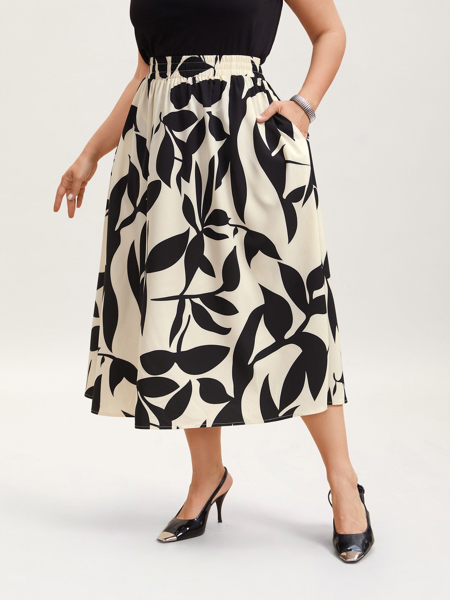Leaf Print Stretchy-Waist Midi Skirt