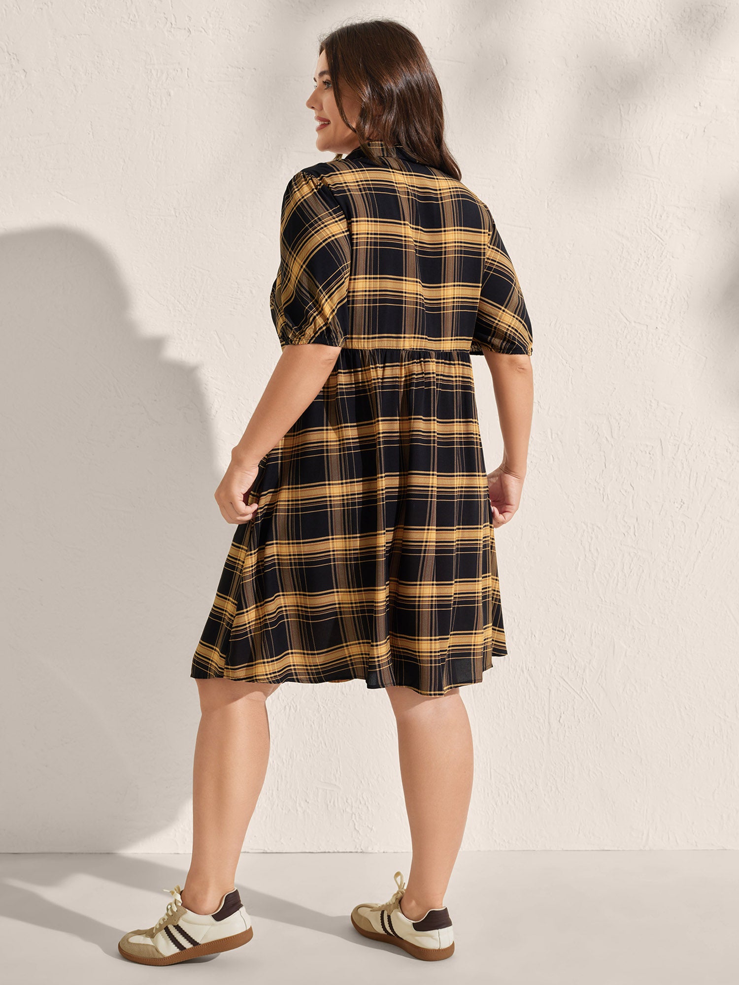 Plaid Print Side Pockets Midi Shirt Dress