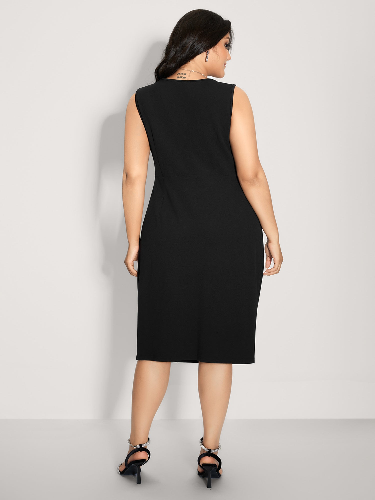 Ruched Waist Detail Sheath Midi Dress