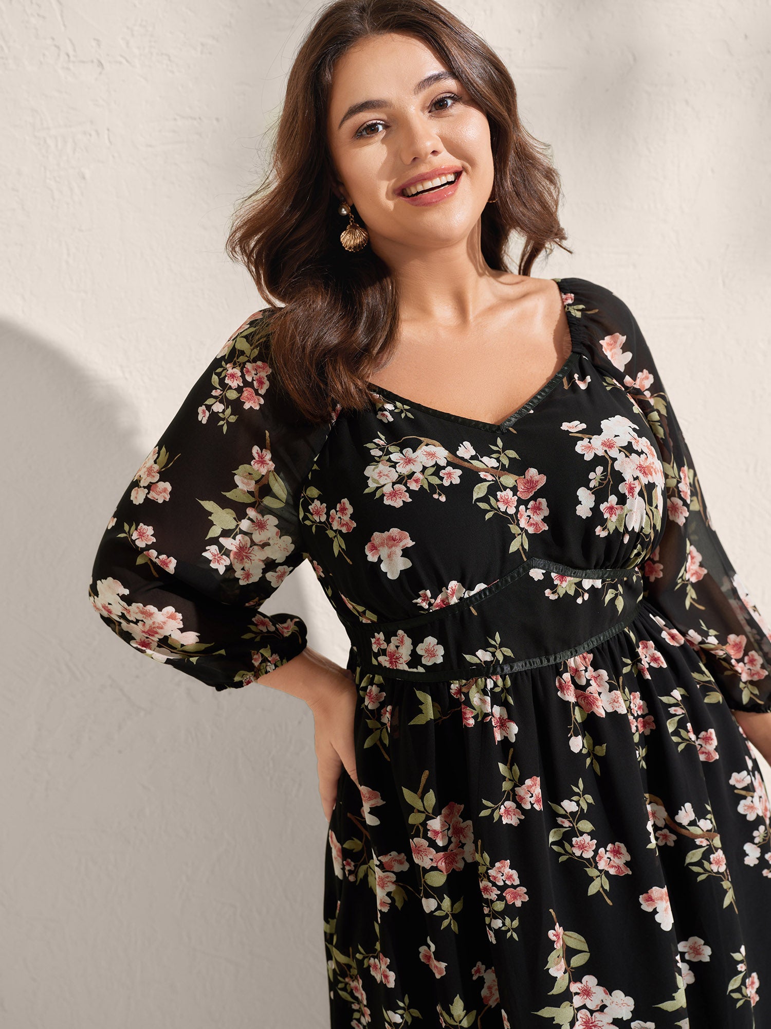 Chiffon Floral Triangular Waist Cinched Maxi Dress