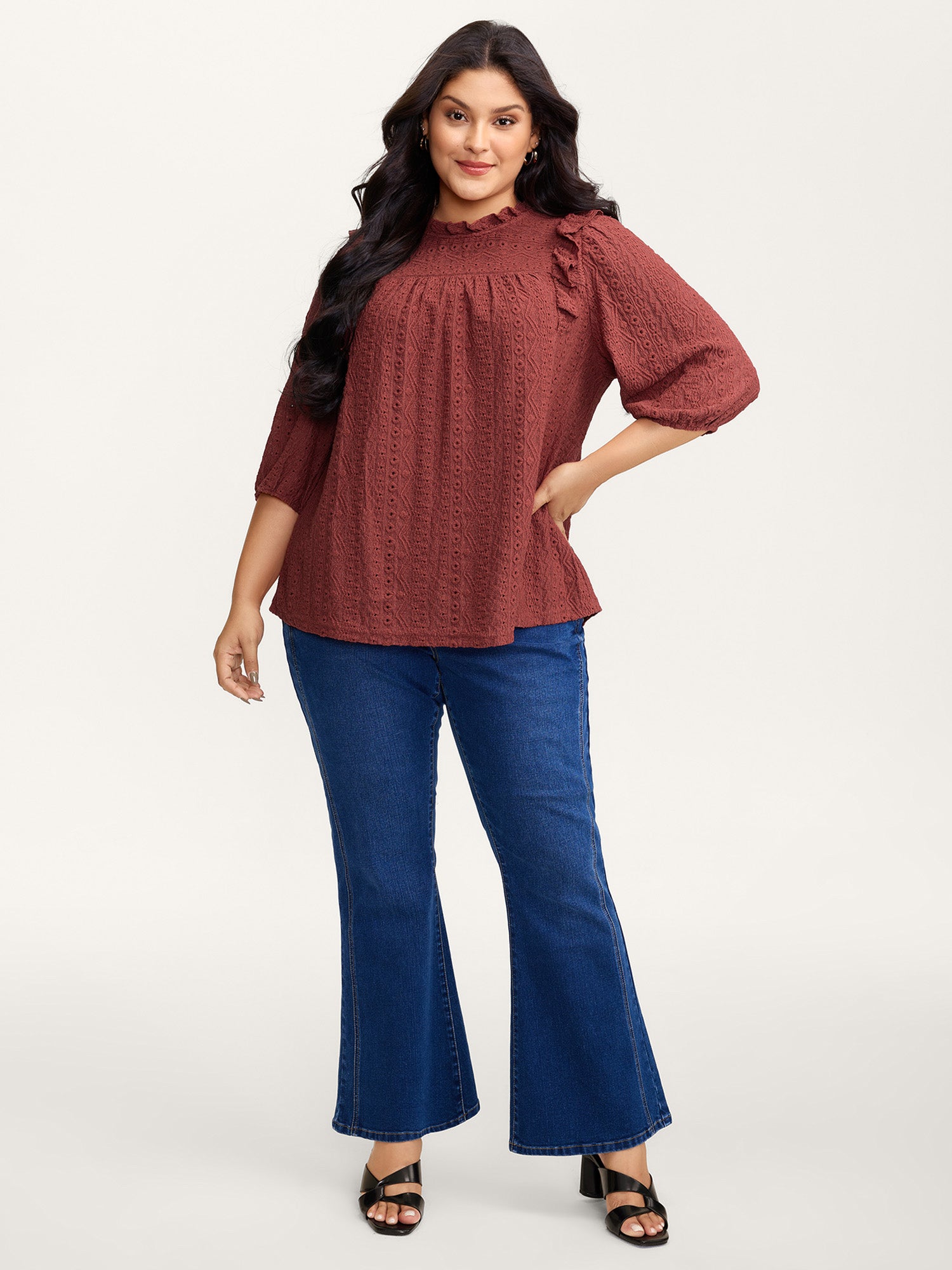 Textured Ruffled Neck Pleated Blouse